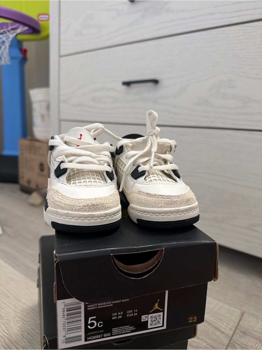 Jordan 4’s - Size 5C